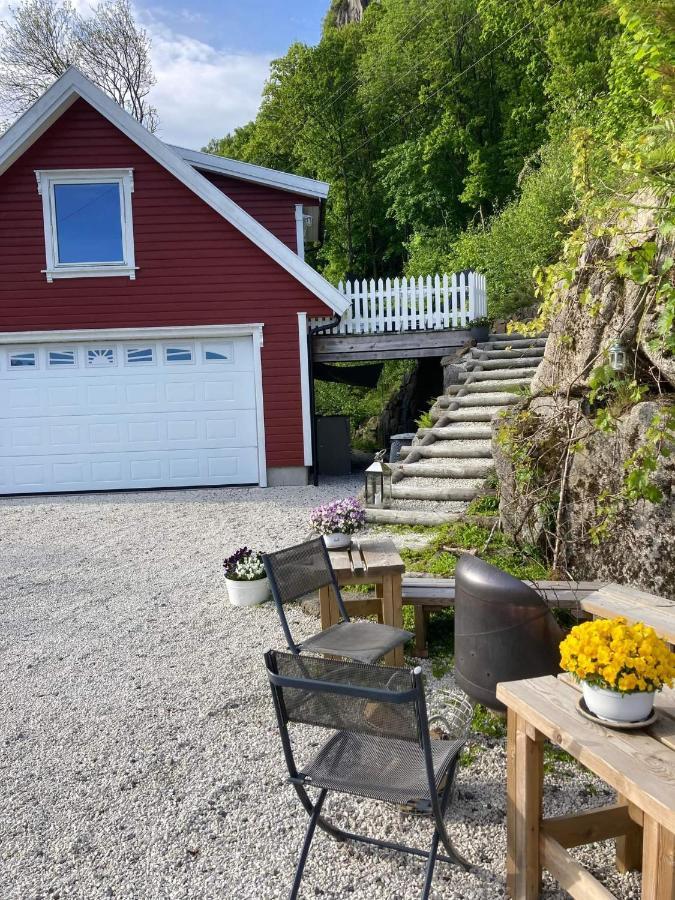 Anneks I Naturskjonne Gitlevag Apartment Lyngdal Exterior photo